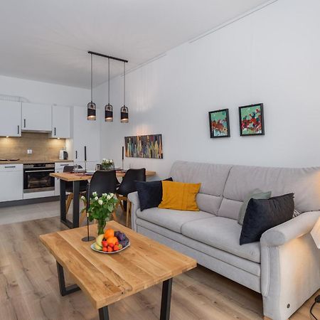 Stela Water Side Apartment - Swimming Pool & Sauna By Renters Prestige Dziwnów Buitenkant foto
