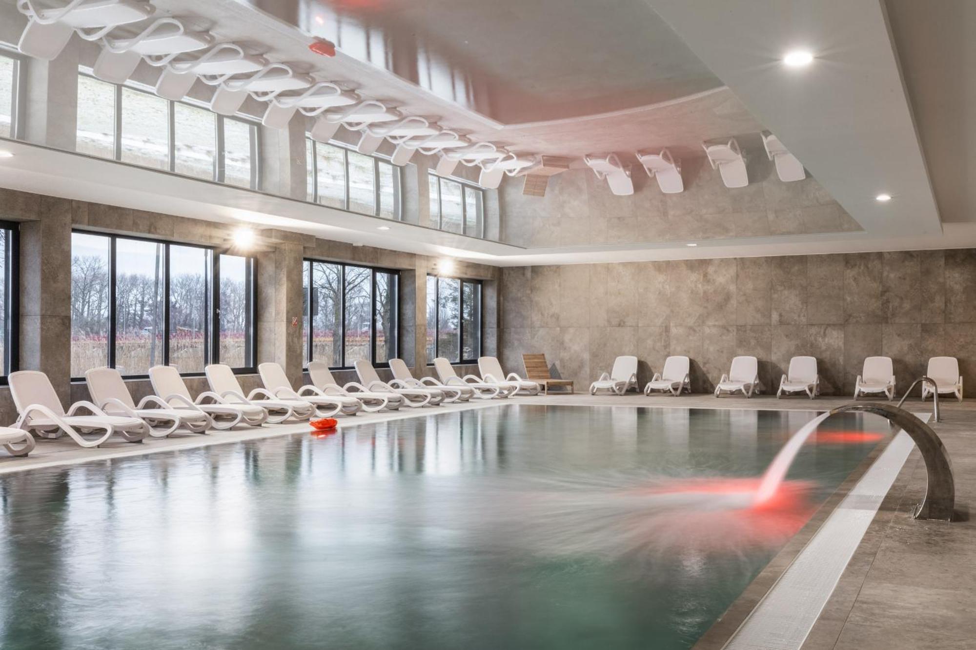 Stela Water Side Apartment - Swimming Pool & Sauna By Renters Prestige Dziwnów Buitenkant foto