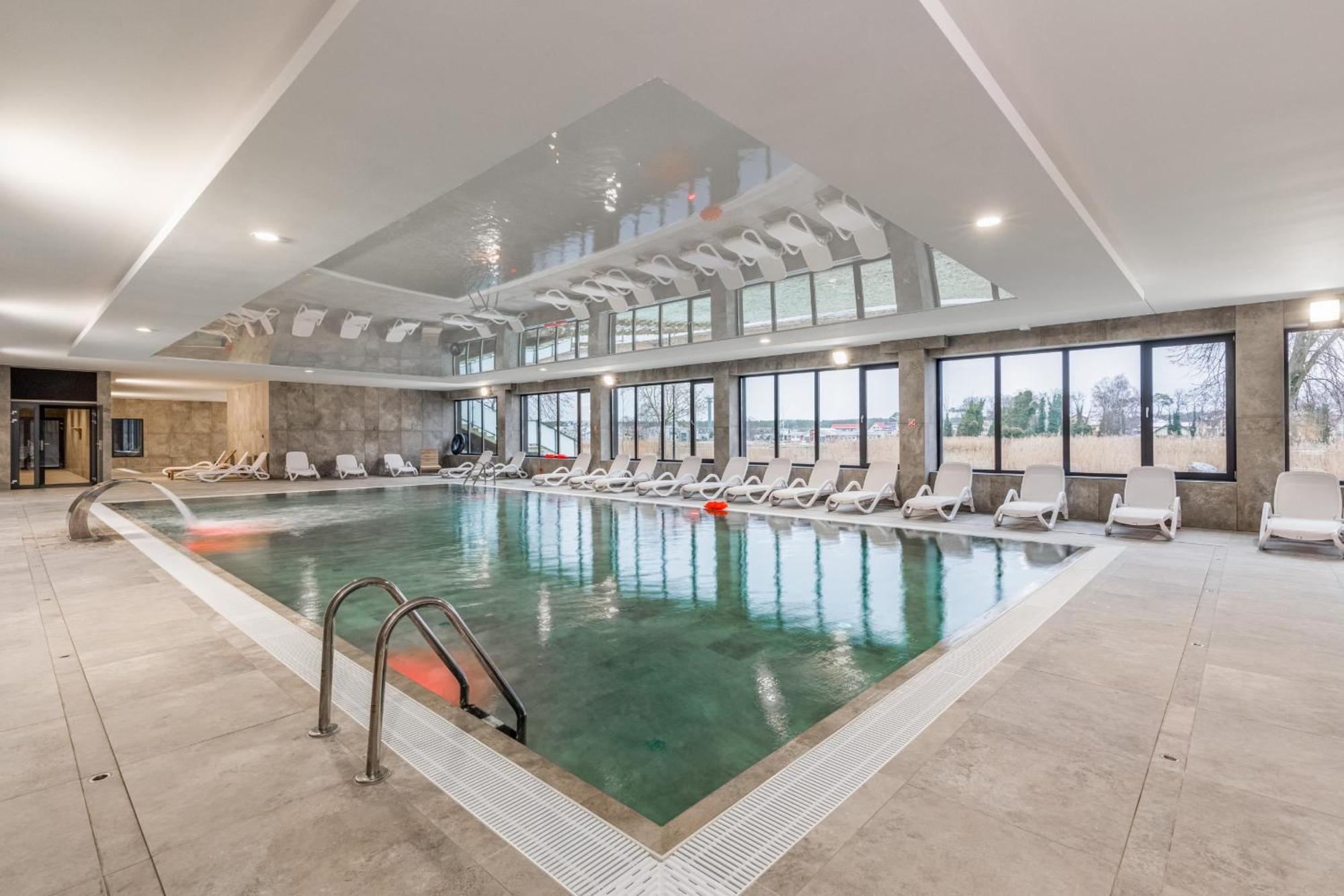 Stela Water Side Apartment - Swimming Pool & Sauna By Renters Prestige Dziwnów Buitenkant foto